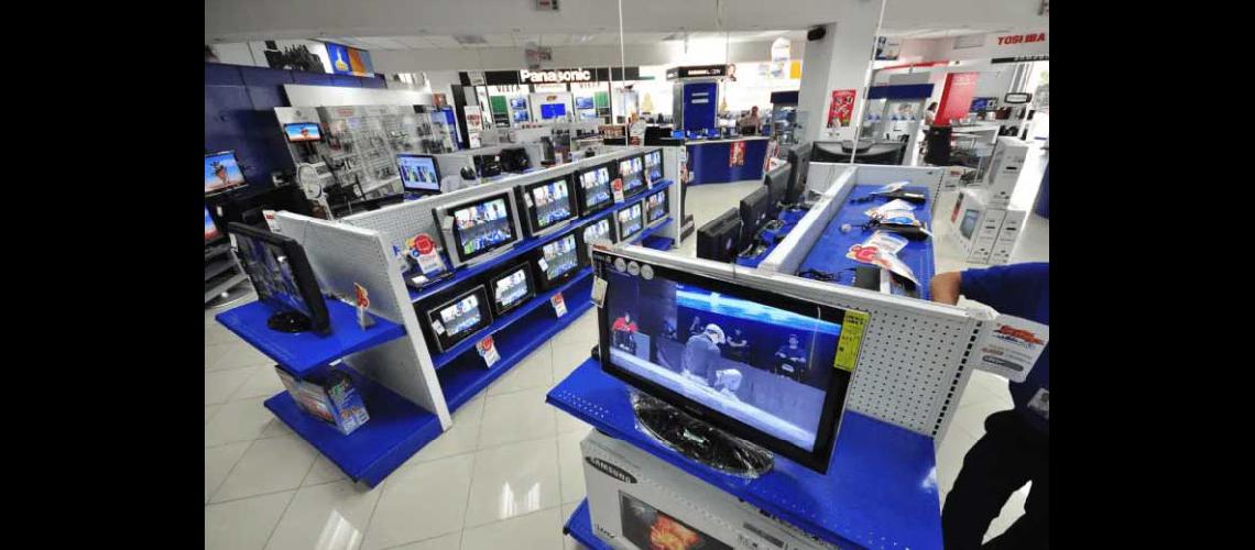 Bajan las ventas de electrodomeacutesticos pero suben los precios