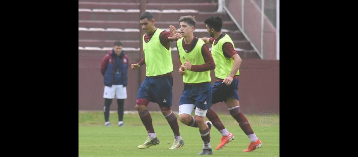 En la Fortaleza Lanuacutes impuso condiciones ante Gimnasia de La Plata