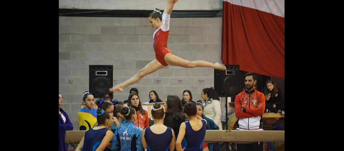Otra destacada actuacioacuten de las gimnastas de Los Andes para seguir en ascenso