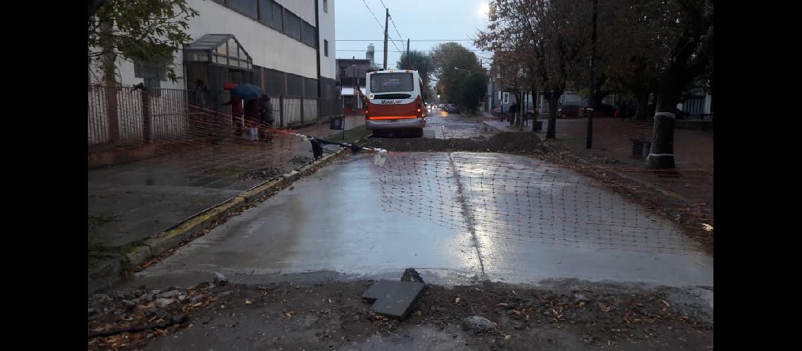 Realizaron nuevas obras de asfalto y bacheo en las calles de Turdera