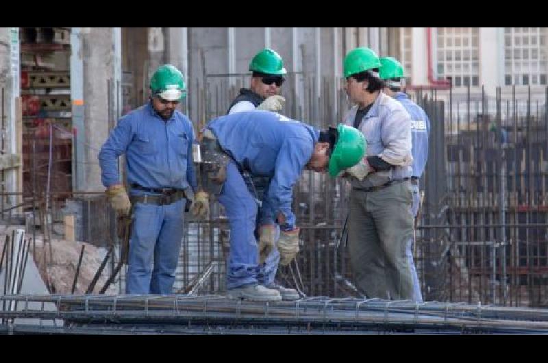 La mayoriacutea de los argentinos prioriza hoy la seguridad laboral