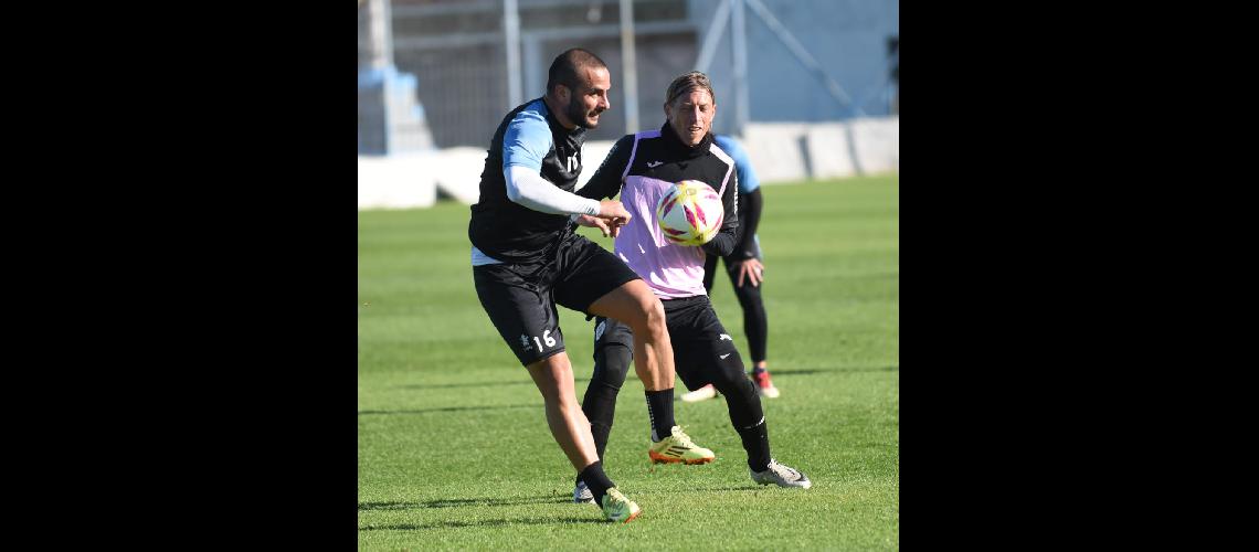Guevgeoziaacuten marcoacute el segundo del Celeste en Turdera