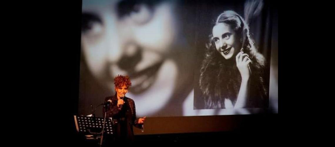 Esther Goris homenajea a Evita en el Teatro Greison