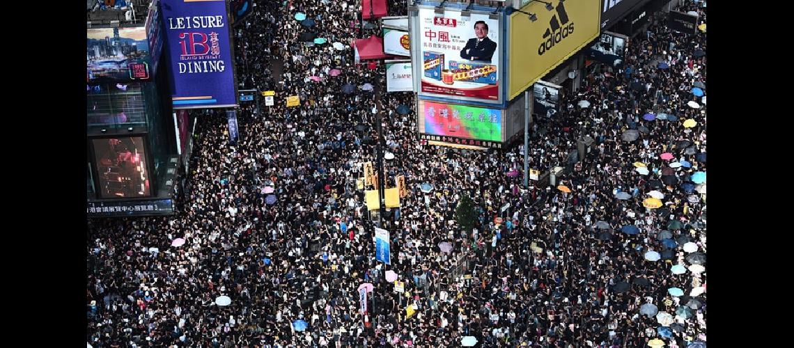 En Hong Kong hace varias semanas que vienen repitieacutendose las disputas con la Policiacutea