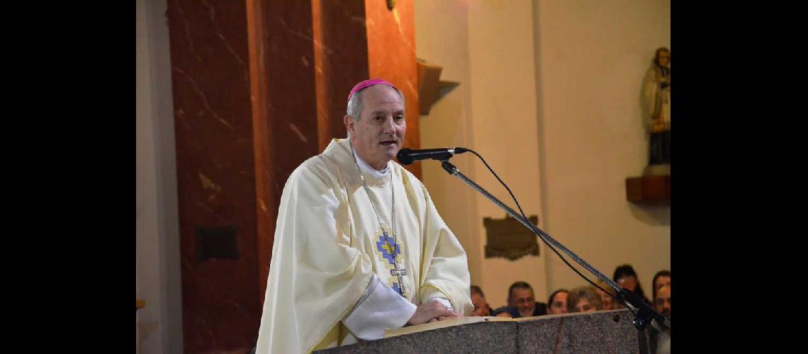 Lugones conmemoroacute sus 20 antildeos como obispo