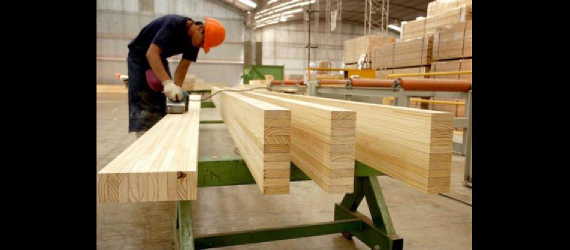 La produccioacuten de madera y muebles se contrajo un 151-en-porciento- interanual