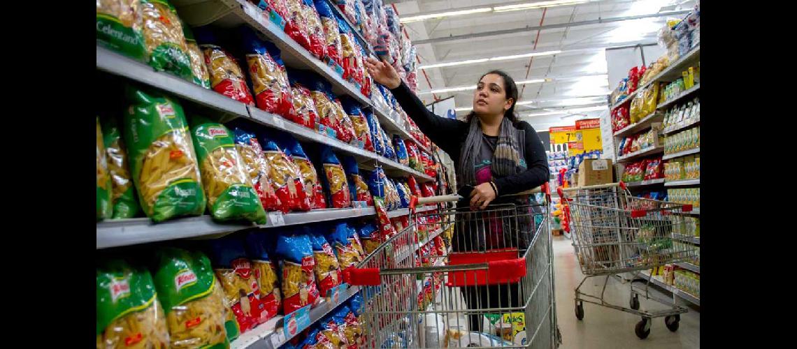 Supermercados y mayoristas venden alimentos sin IVA