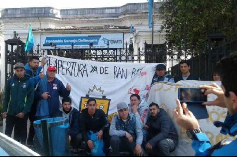 El Concejo Deliberante de Almirante Brown respaldoacute el reclamo de los trabajadores de Rat Ban