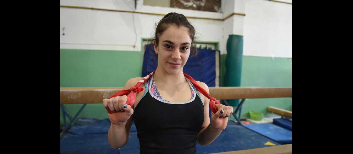 Melineacute Mesropian gimnasta del Defensores y campeona nacional
