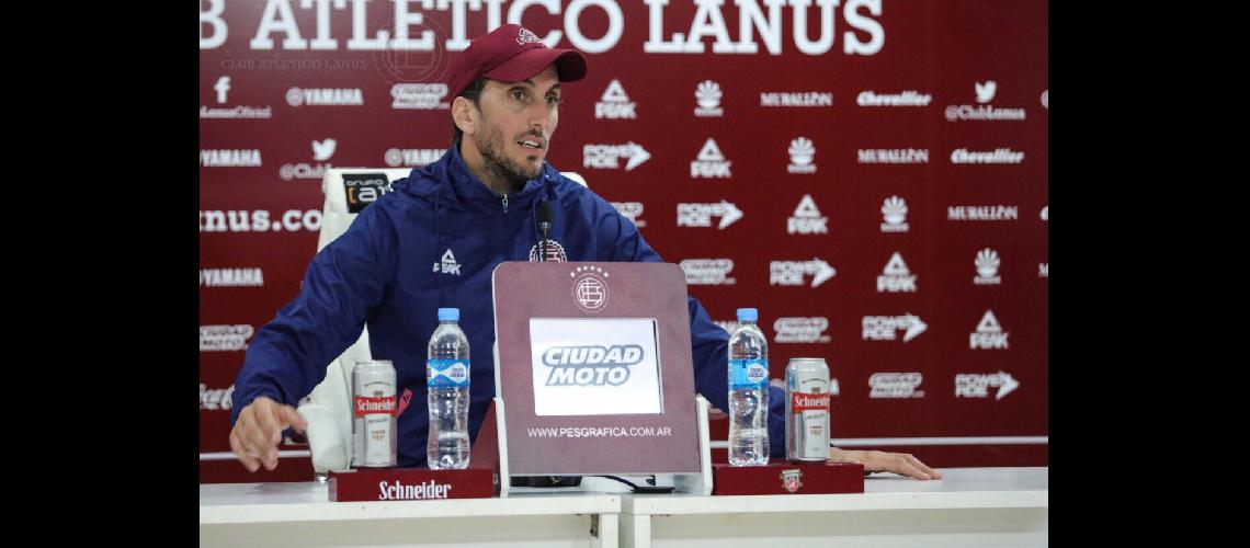 quotEn el fuacutetbol argentino es difiacutecil ganar cuatro o cinco partidos seguidosrdquo afirmoacute
