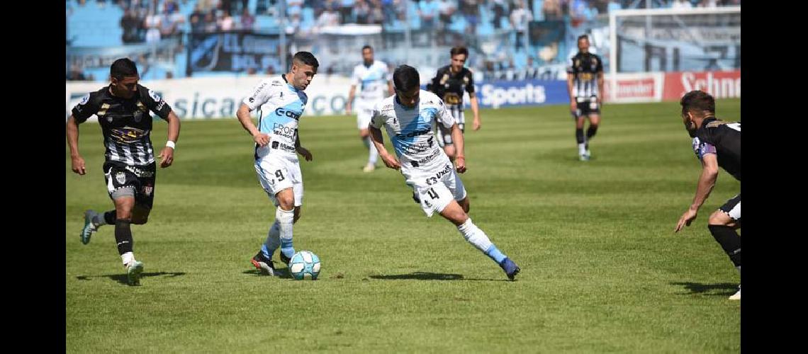 En el debut de Perazzo Temperley visita San Juan