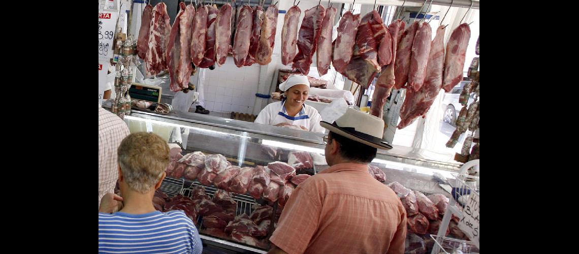Comer carne es cada vez maacutes caro para los argentinos