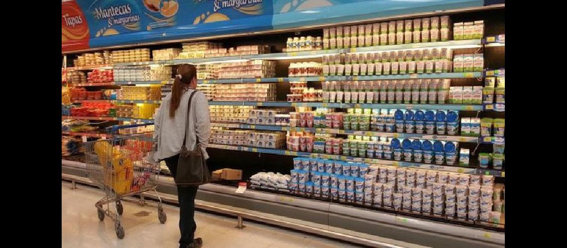 Las ventas en los supermercados y shoppings volvieron a desplomarse