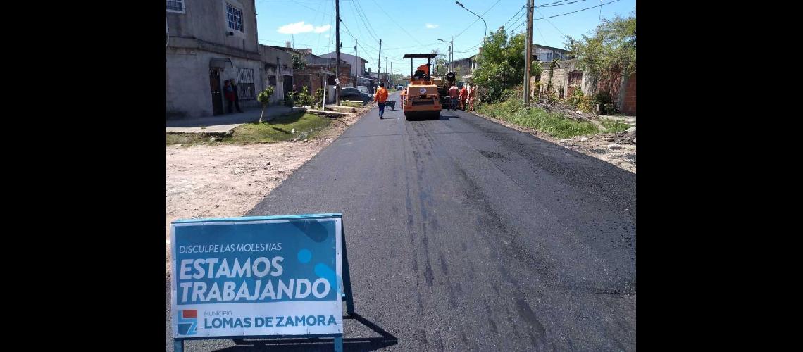 El plan de pavimentacioacuten avanza en los distintos barrios de Lomas