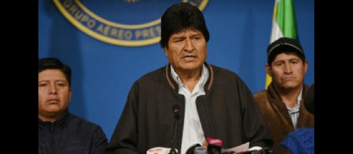 Evo Morales aceptoacute el ofrecimiento 