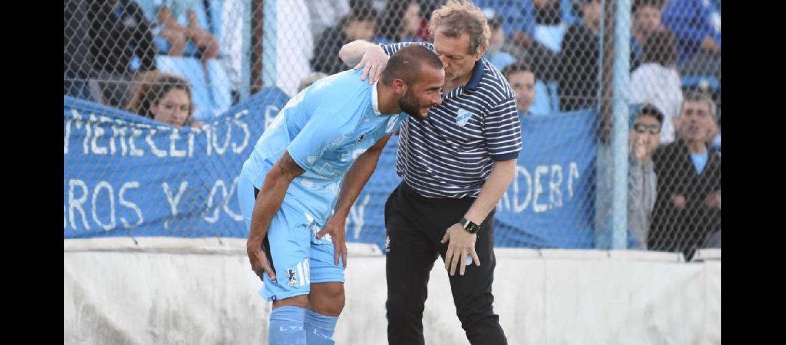 Temperley- Perazzo no quiere apurar el regreso del ldquoArmeniordquo
