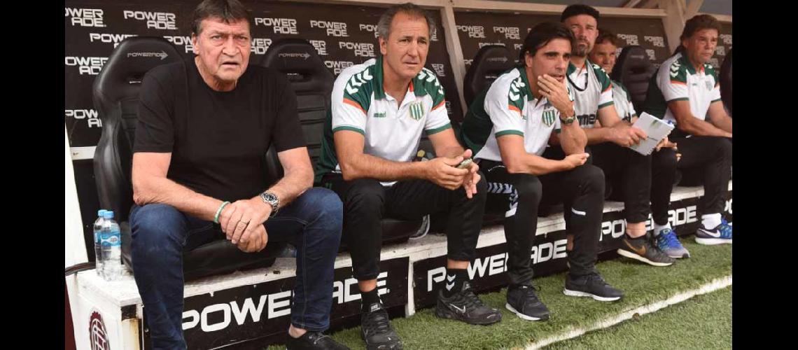 Falcioni- ldquoVeacutelez es un gran equipo y hay que tomar cuidadosrdquo