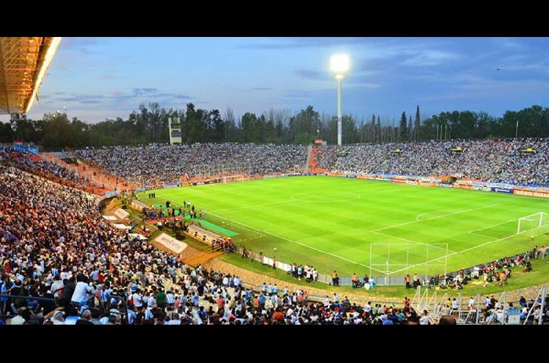 Conmebol designoacute cuatro estadios de Argentina