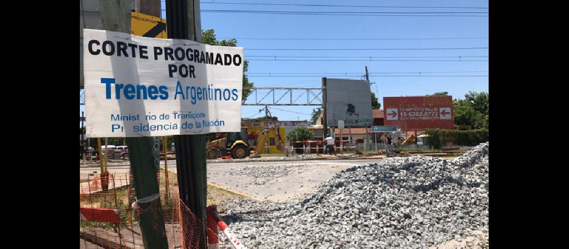 Reclaman a Trenes Argentinos que acelere la obra en la barrera de San Martiacuten