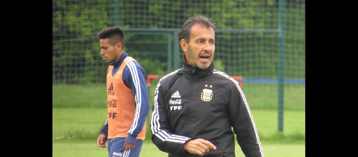 Batista- ldquoVamos a tratar de jugar bien en el Preoliacutempicordquo