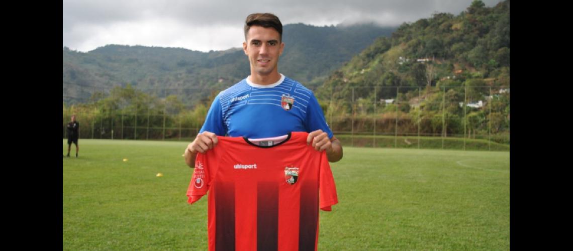 llega procedente del Deportivo Lara de Venezuela