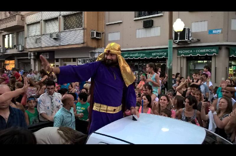 Los Reyes Magos recorreraacuten las calles de Banfield y San Joseacute
