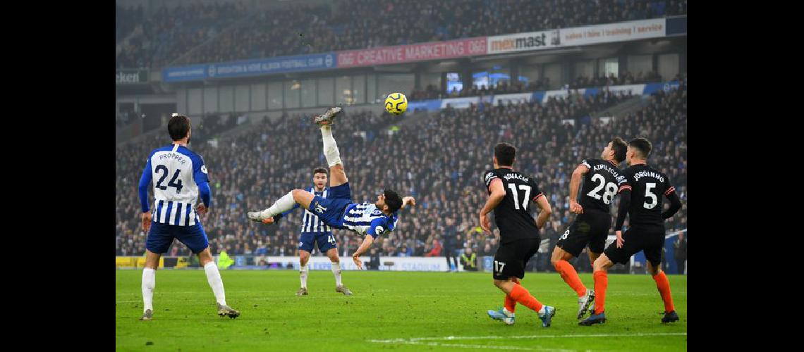 Jahanbaksh anotoacute el gol del empate entre el Brighton y el Chelsea