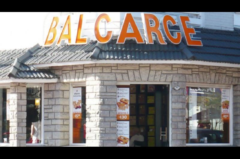 Se agrava la situacioacuten de la empresa Balcarce y los trabajadores podriacutean tomar la planta