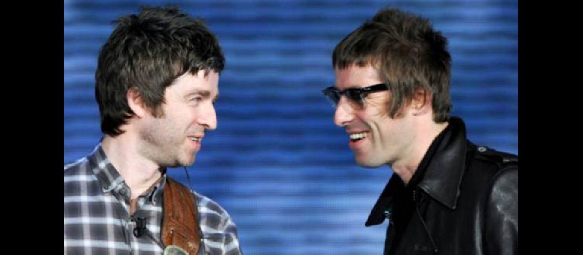 Liam Gallagher dice que su hermano Noel le propuso reunir a Oasis
