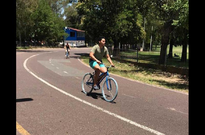 Ofrecen paseos gratuitos en bicicleta por el Parque de Lomas
