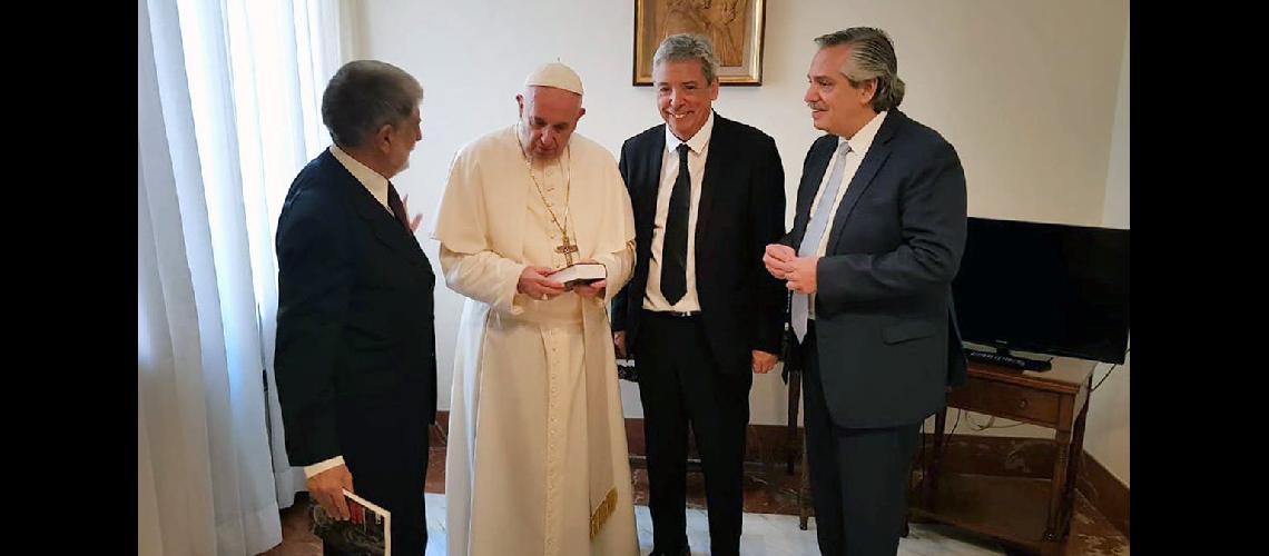 El Papa Francisco recibiraacute a Alberto Fernaacutendez en el Vaticano