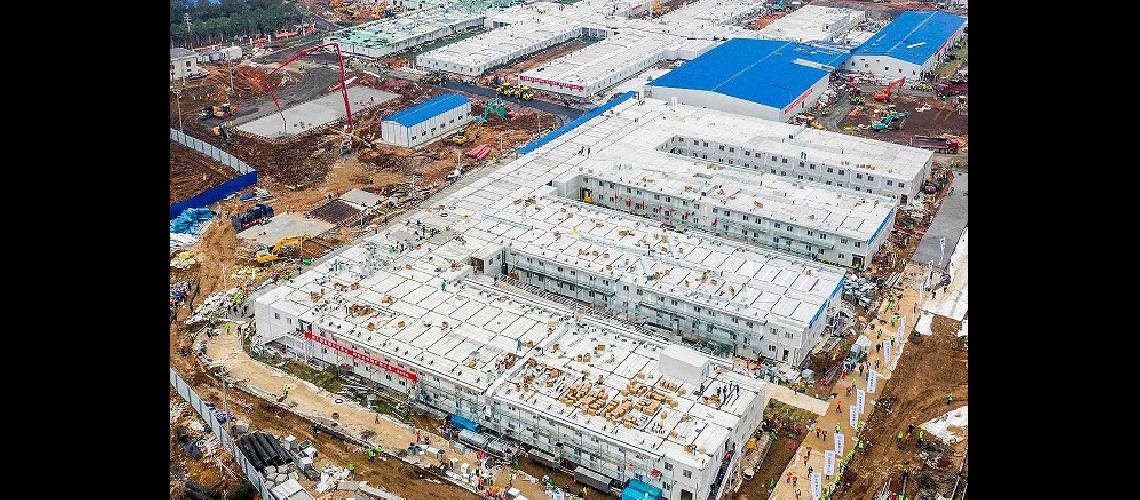el hospital seraacute atendido por 1400 trabajadores sanitarios