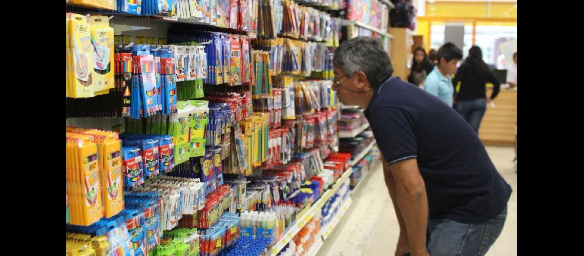 Las cadenas Carrefour Coto Jumbo Disco Vea Walmart y La Anoacutenima ofreceraacuten 10 uacutetiles en 286 hipermercados y a traveacutes de compras online