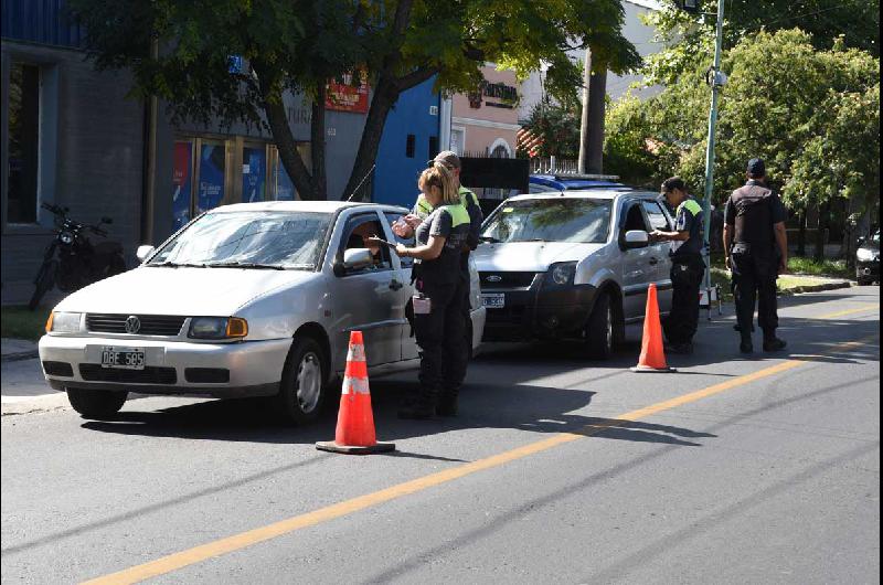 Concientizan a los vecinos para mejorar la seguridad vial en las calles