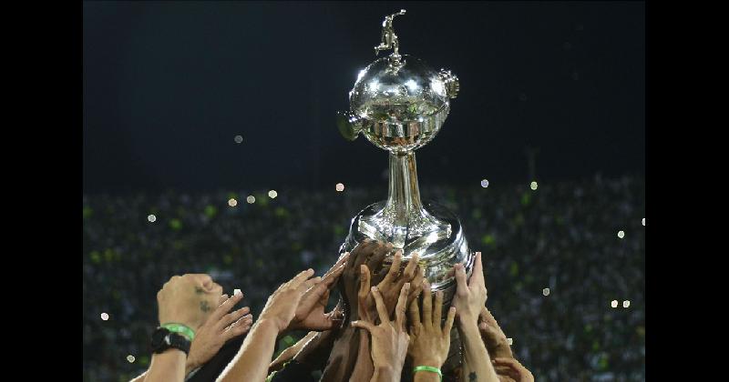 La Libertadores y la Sudamericana suspendidas hasta mayo