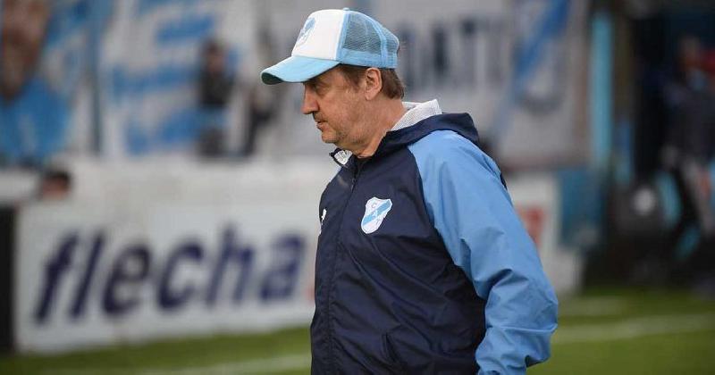 Perazzo quiere que se deacute por terminado el campeonato
