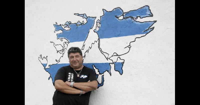 Juan Carlos Peralta es directivo del club y combatioacute en Malvinas