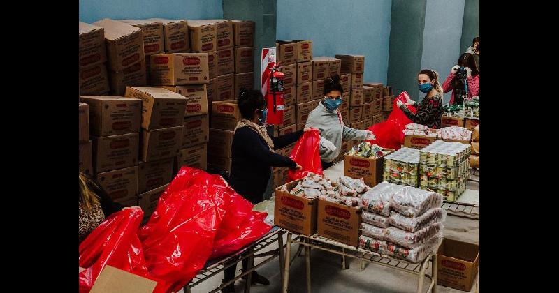 Lomas- ya entregaron alimentos a 25 mil familias de distintos barrios