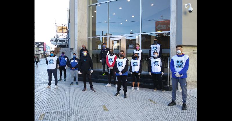 La Asociacioacuten de Rescatistas Argentinos realiza iniciativas solidarias en Lomas