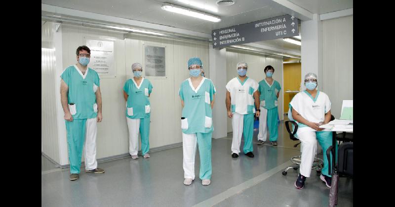 El emotivo video de las meacutedicas que trabajan en el Hospital Modular de Longchamps
