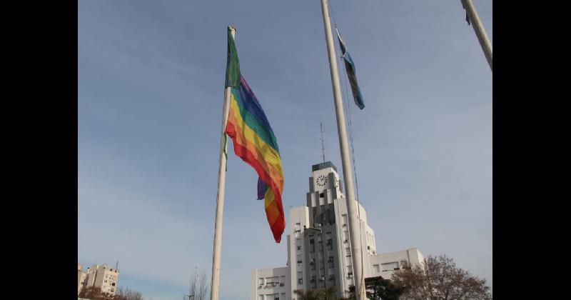 Lomas- fuerte repudio a un acto de discriminacioacuten contra la comunidad LGBTIQ