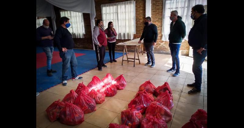 Ya entregaron maacutes de 4 mil bolsones de comida en instituciones de Lomas