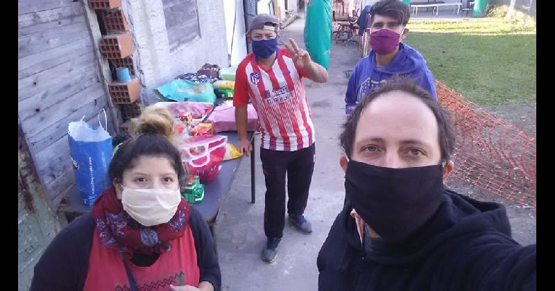 Docentes solidarios de Echeverriacutea lanzaron una colecta de alimentos y productos de higiene