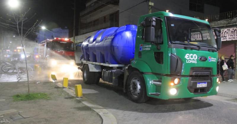 Continúan los operativos de desinfección nocturnos 