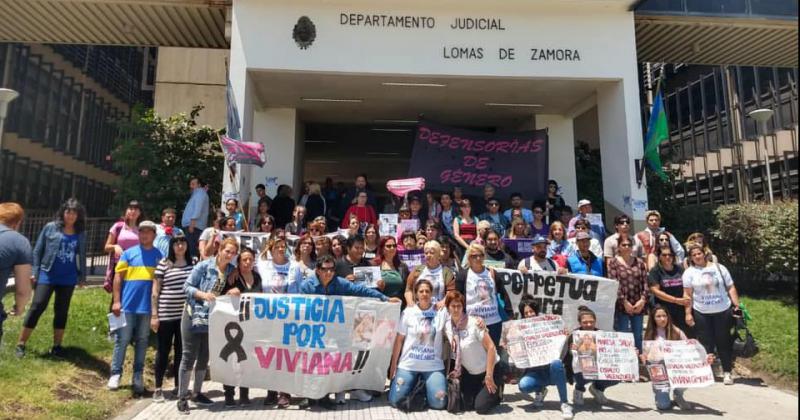 Familiares y vecinos de Viviana Giménez en Tribunales