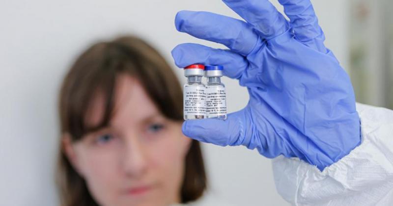 Existe una decena de posibles vacunas en la fase 3 de ensayos