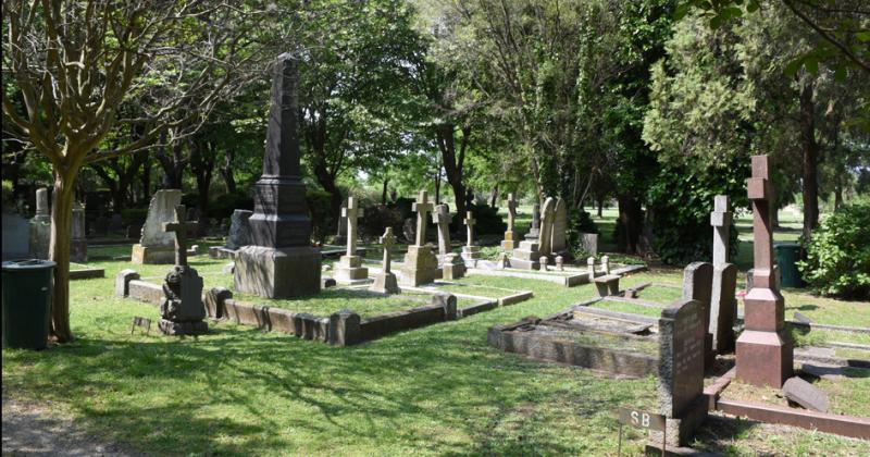 Un paseo por el Cementerio Disidente un sitio lleno de miacutestica