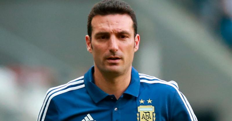 Scaloni trabaja en el rearmado del plantel para la doble fecha