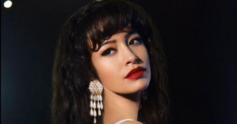 Christian Serratos en la piel de Selena 
