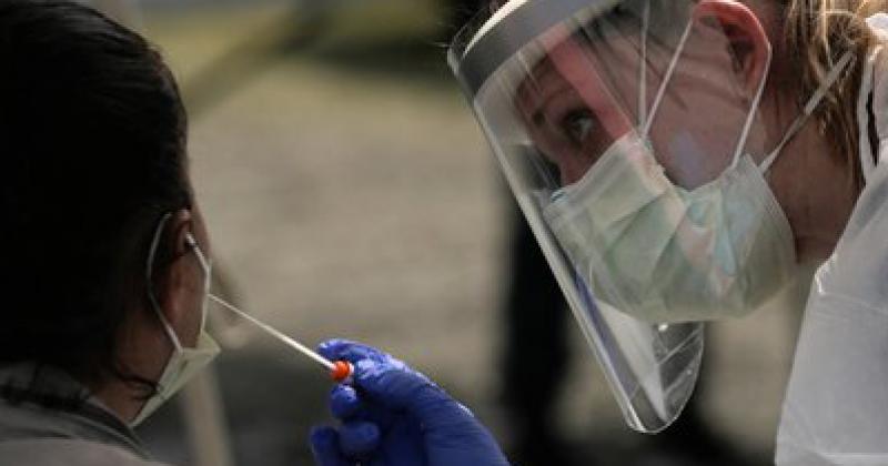Son 3537 los internados en unidades de terapia intensiva